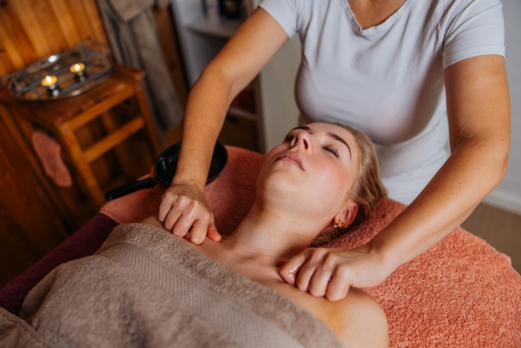 hoofd-nek-schoudermassag